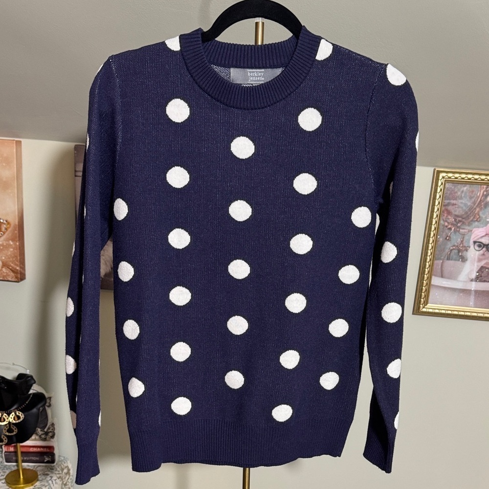 EUC Elegant Navy Polka Dot Sweater Great Quality and On Trend
